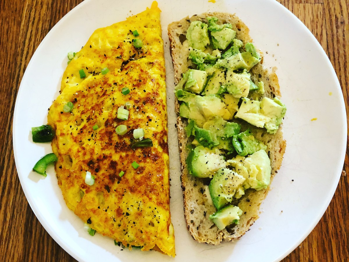 Vegan Turmeric Cheddar Omelette with Peppers and Tomatoes